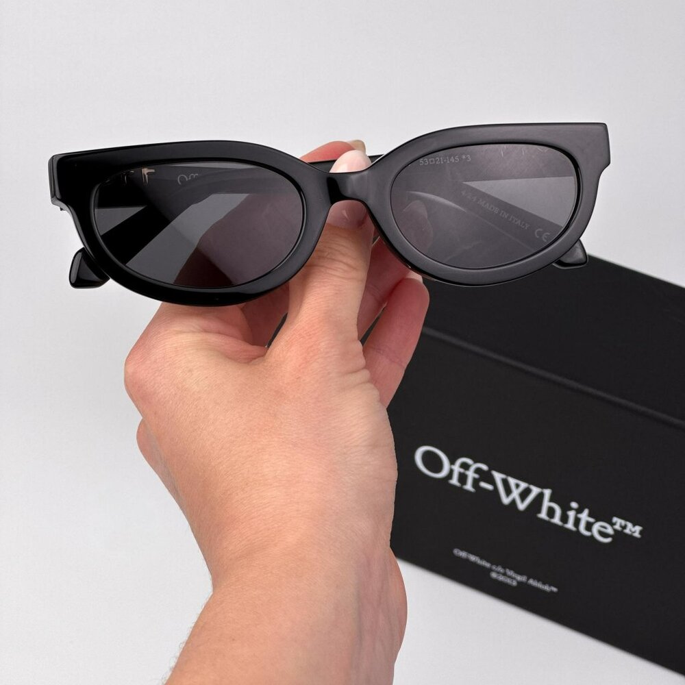 Off-White SPARKS Women Sunglasses Black Cat Eye Frame | Model OERI13D 1007
